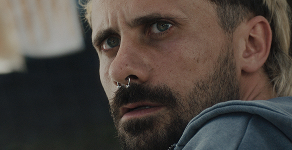 Te presentamos el teaser tráiler y póster oficial de "ESTA SOLEDAD", el primer largometraje de Javier Giner